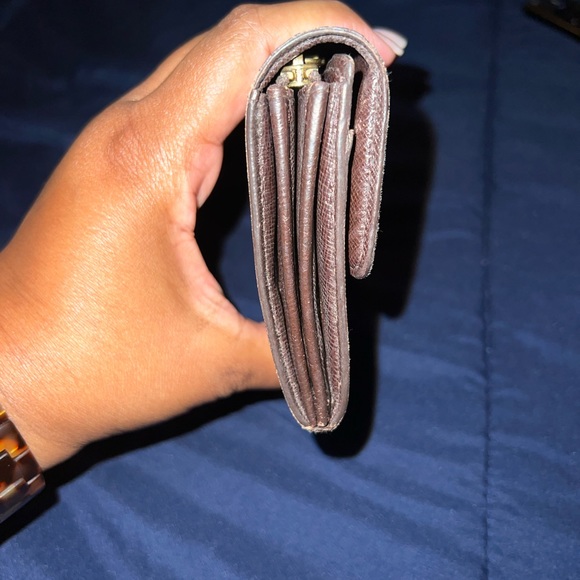 Authentic Vintage Wallet - Picture 4 of 10